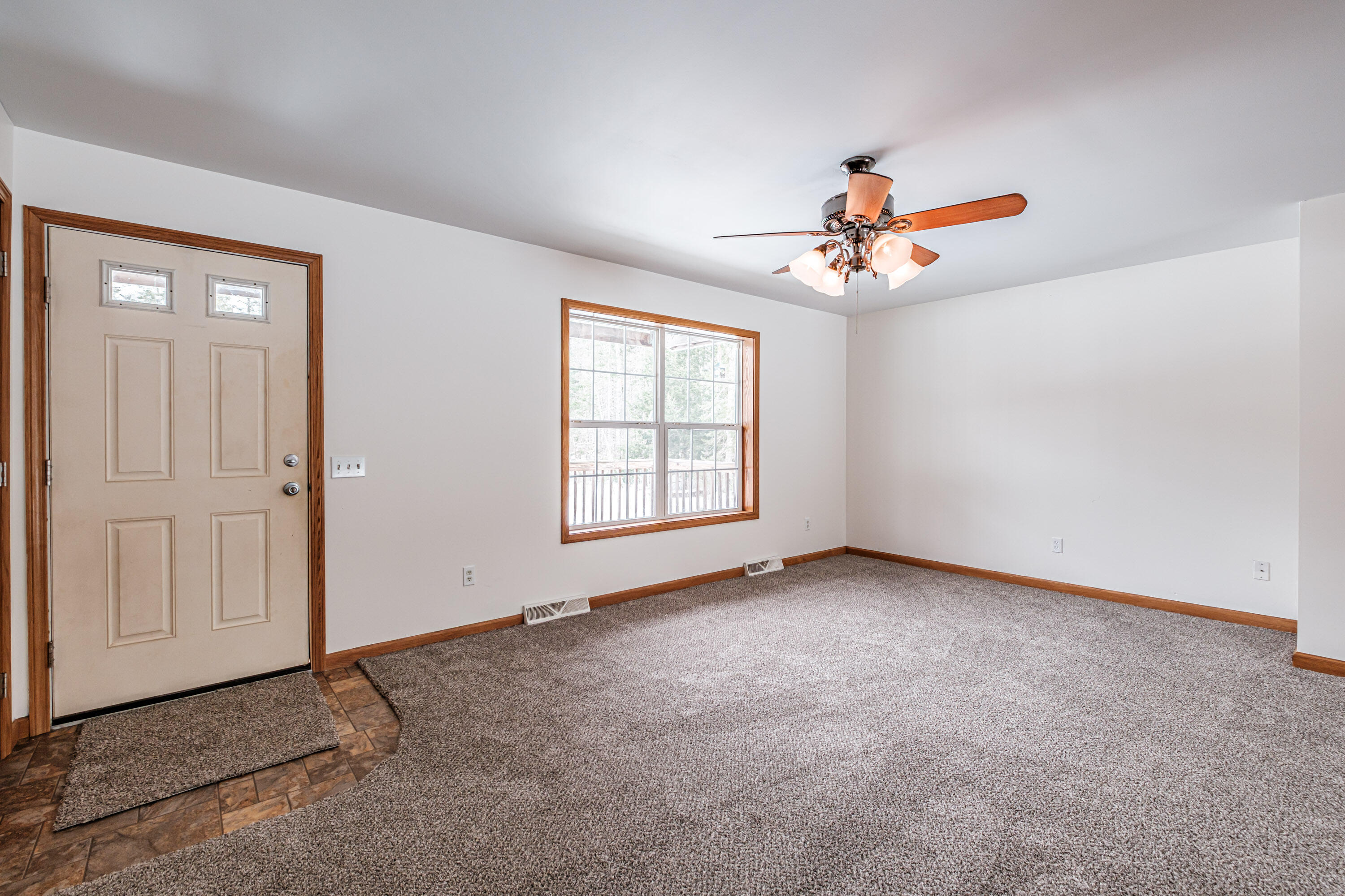 62 Townsend Way Topsham ME 04086