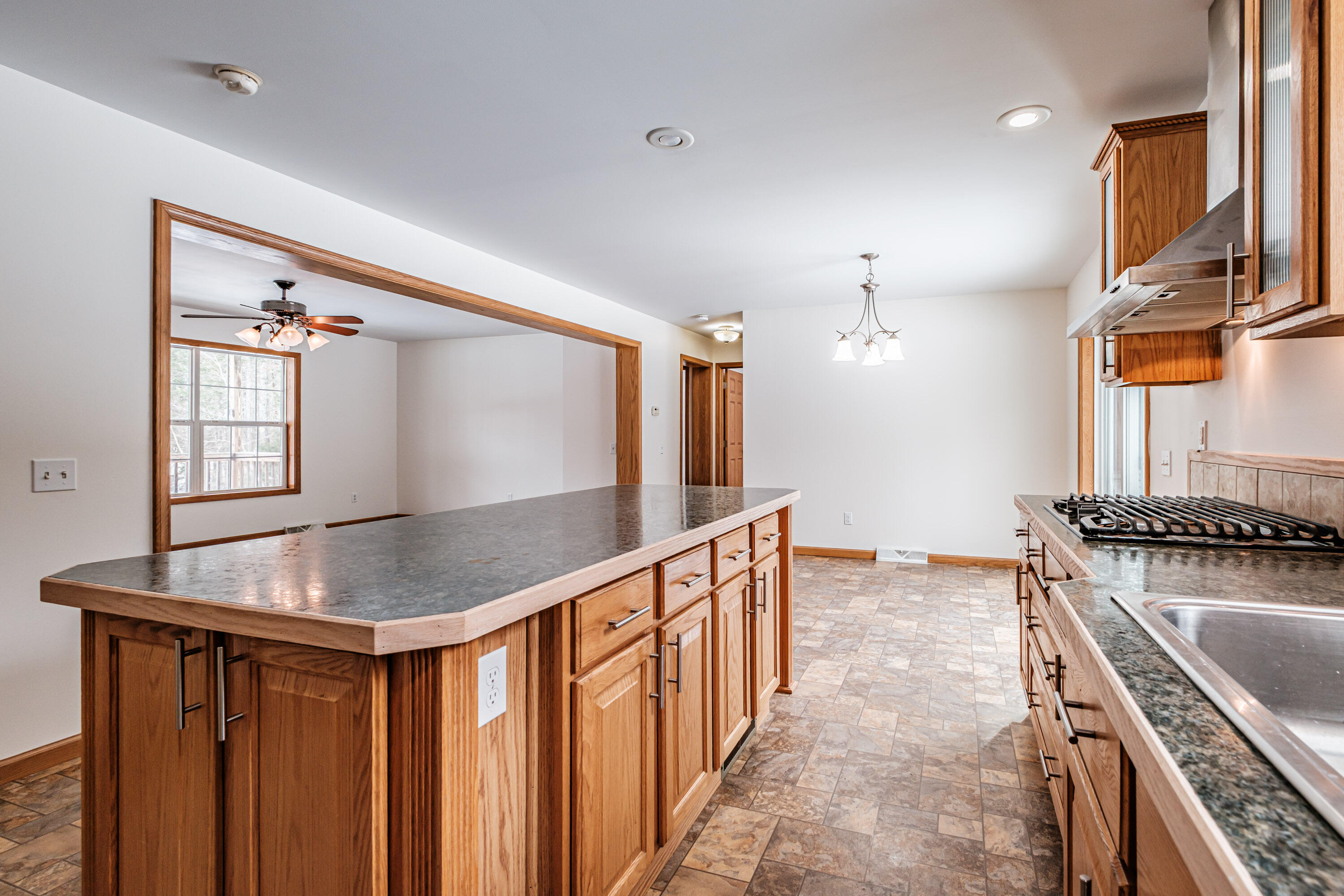 62 Townsend Way Topsham ME 04086