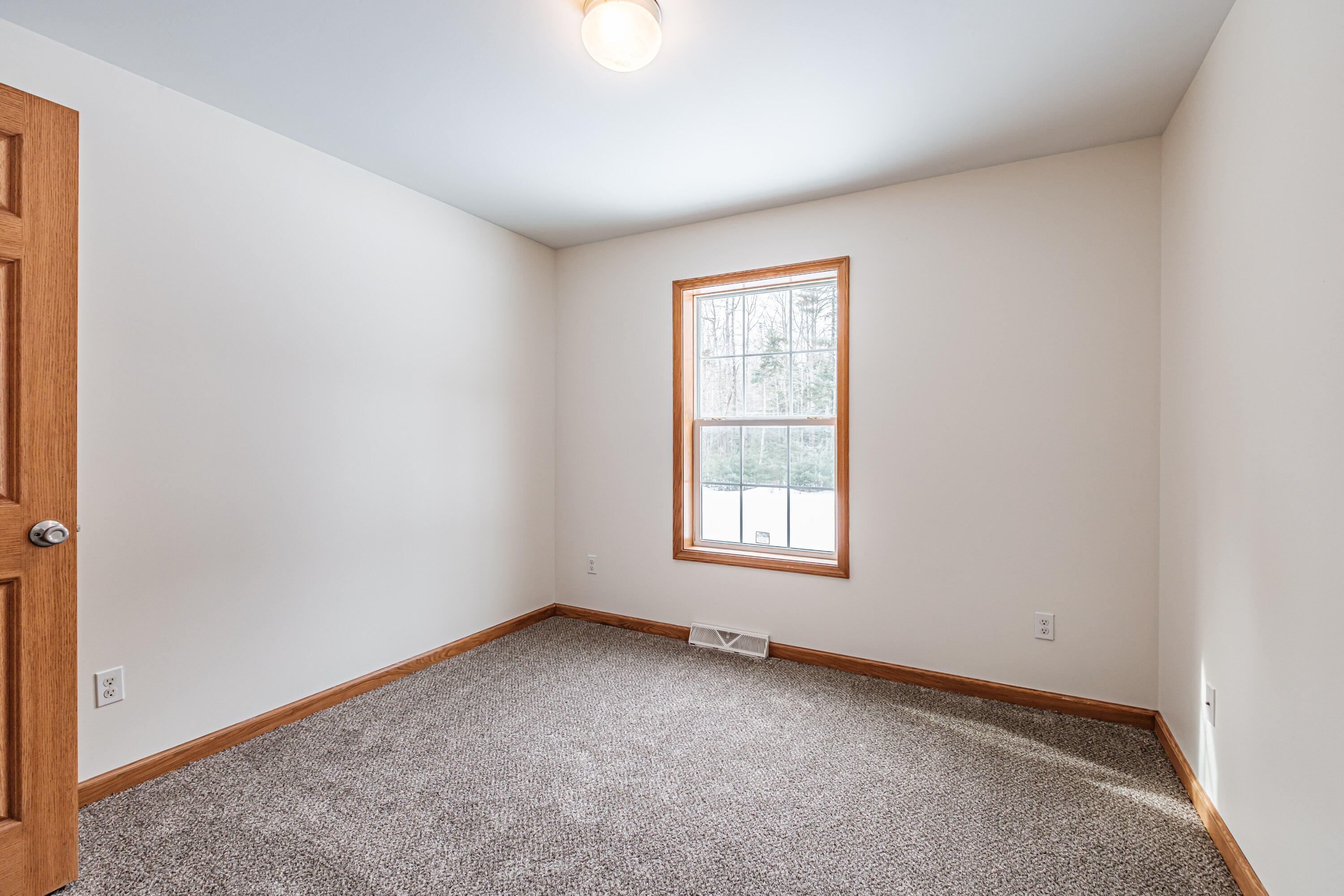 62 Townsend Way Topsham ME 04086