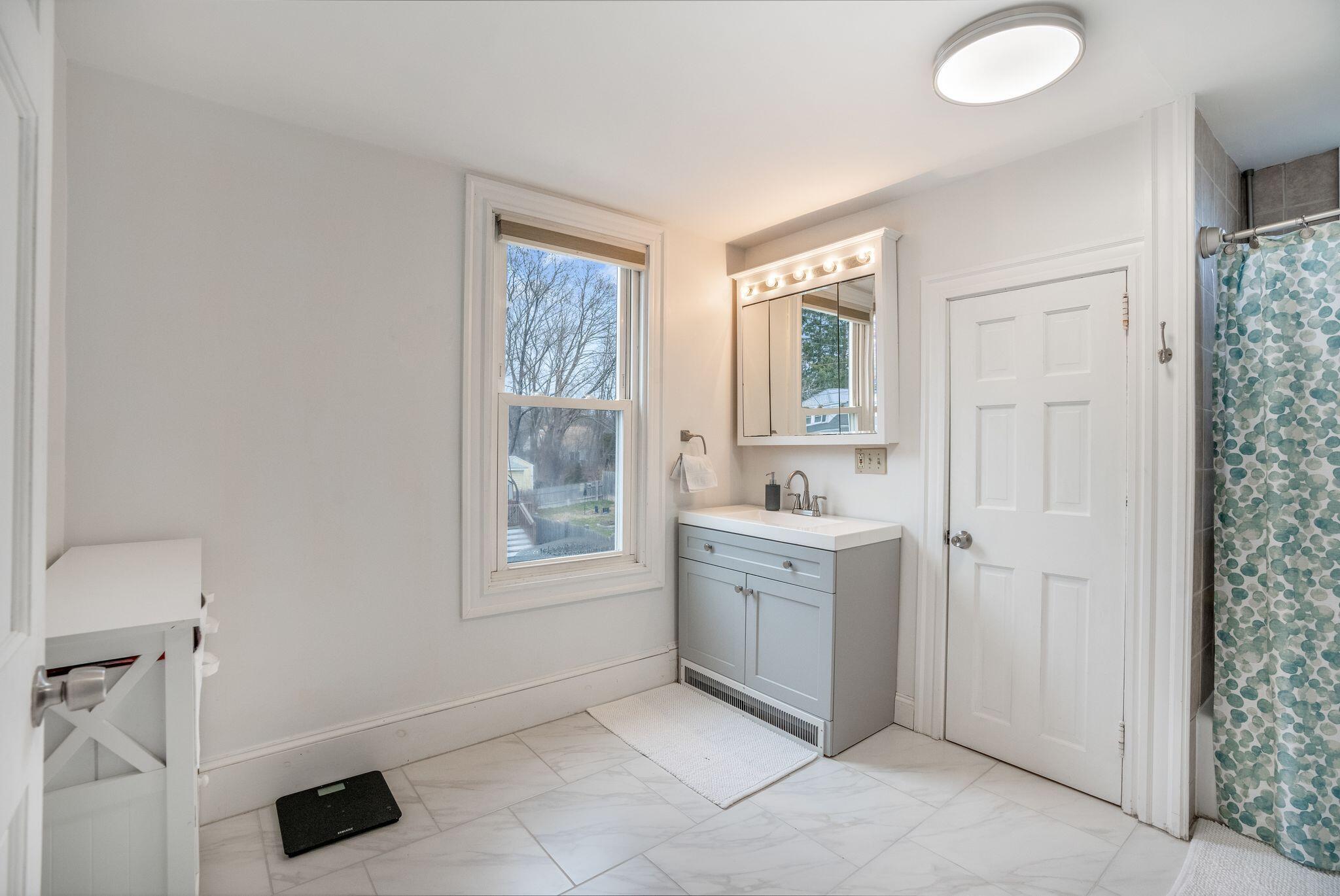 336 Ocean Avenue Portland ME 04103