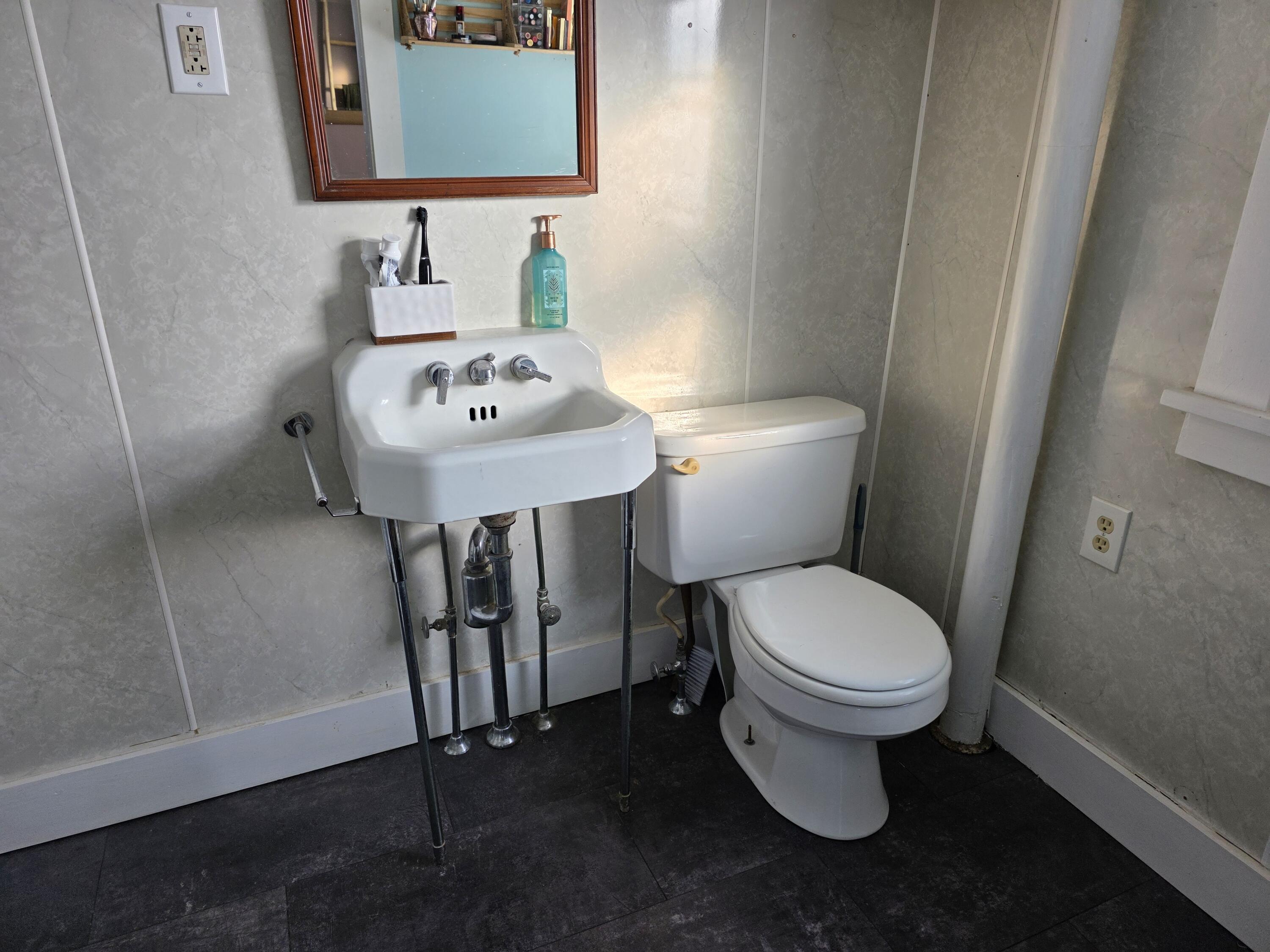 4 Burgess Road Guilford ME 04443