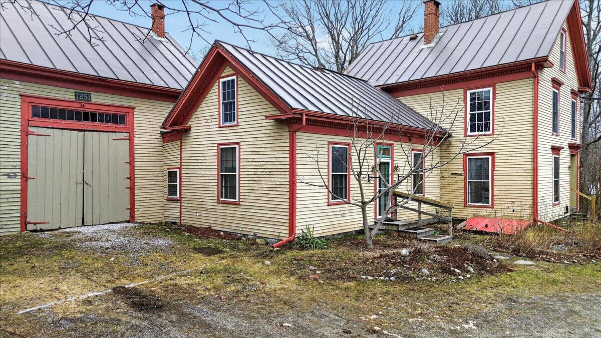 330 E Main Street Searsport ME 04974