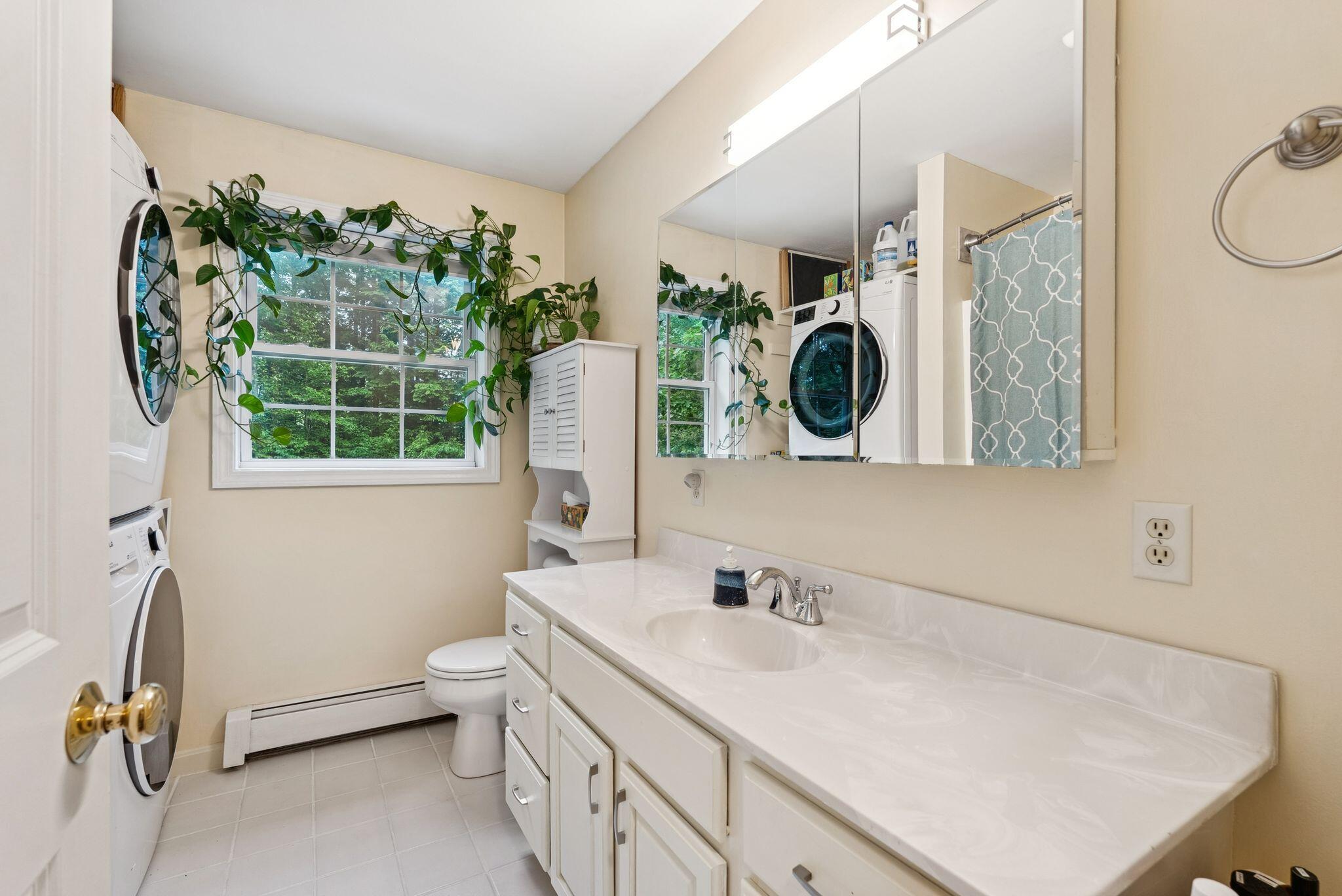 15 Graystone Road Gray ME 04039