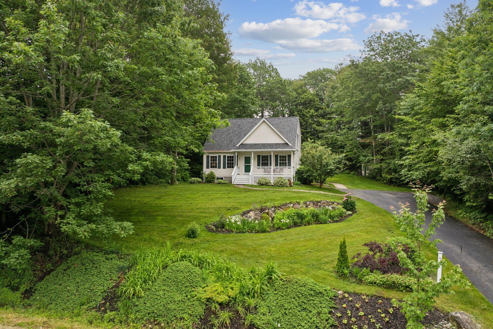 15 Graystone Road Gray ME 04039