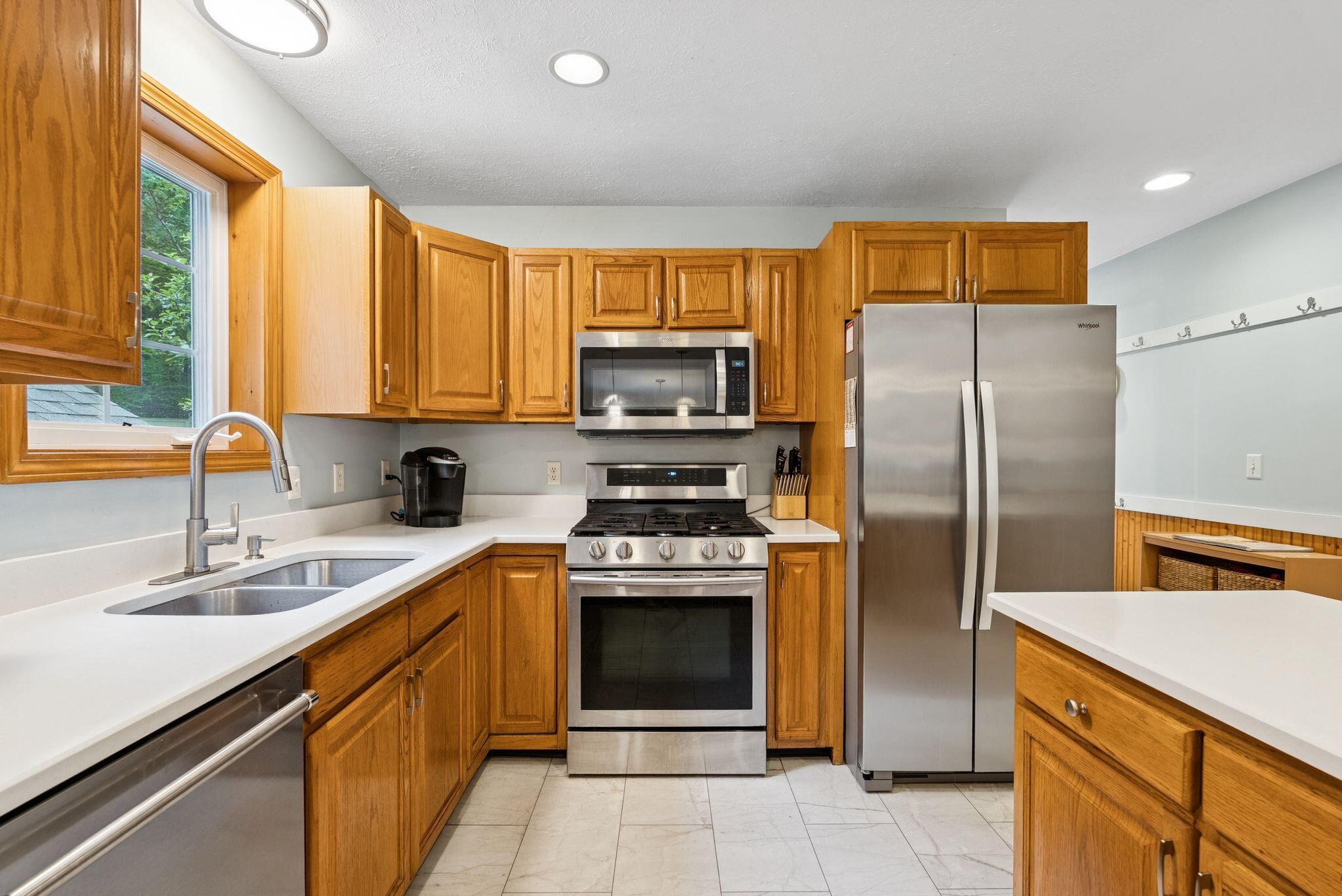 15 Graystone Road Gray ME 04039