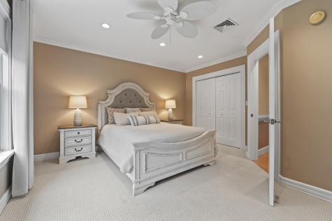 27 Rejane Avenue Lewiston ME 04240