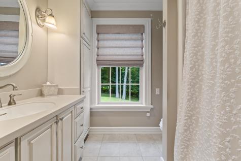 27 Rejane Avenue Lewiston ME 04240