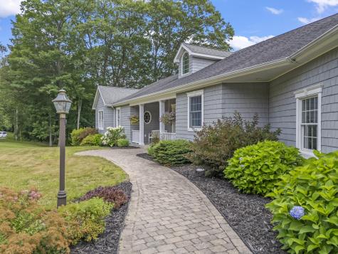 27 Rejane Avenue Lewiston ME 04240