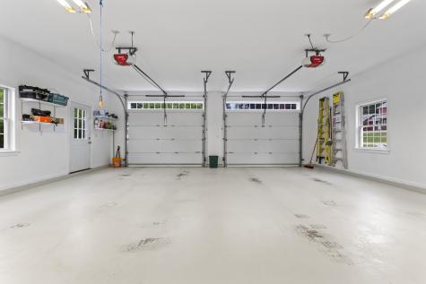 27 Rejane Avenue Lewiston ME 04240