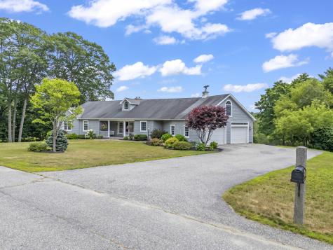 27 Rejane Avenue Lewiston ME 04240