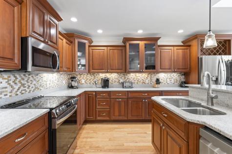 27 Rejane Avenue Lewiston ME 04240