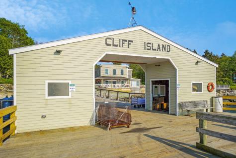 15 Fisherman's Cove Portland ME 04019