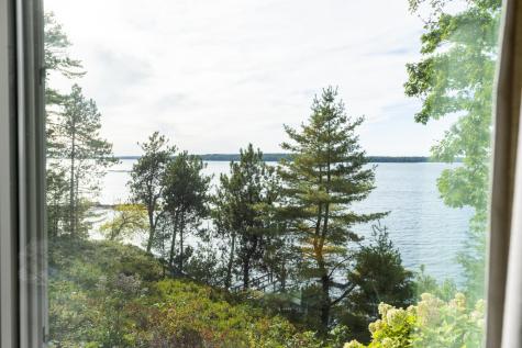 37 Frost Fish Cove Road Harpswell ME 04079