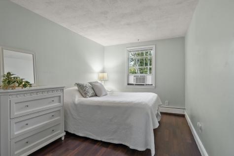 37 Frost Fish Cove Road Harpswell ME 04079