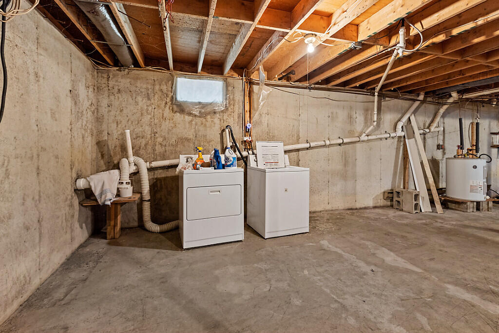 11 Woods Road Dallas Plt ME 04970