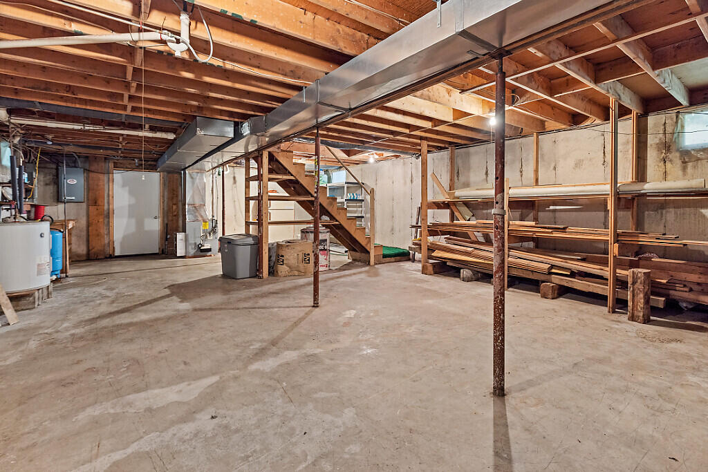 11 Woods Road Dallas Plt ME 04970