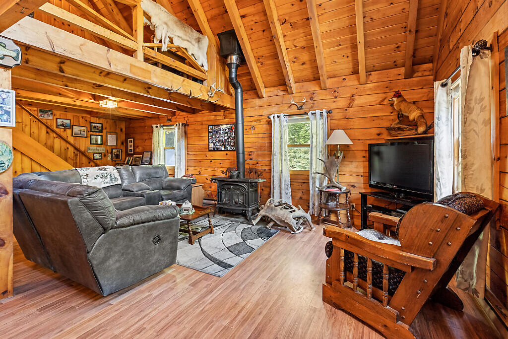 11 Woods Road Dallas Plt ME 04970