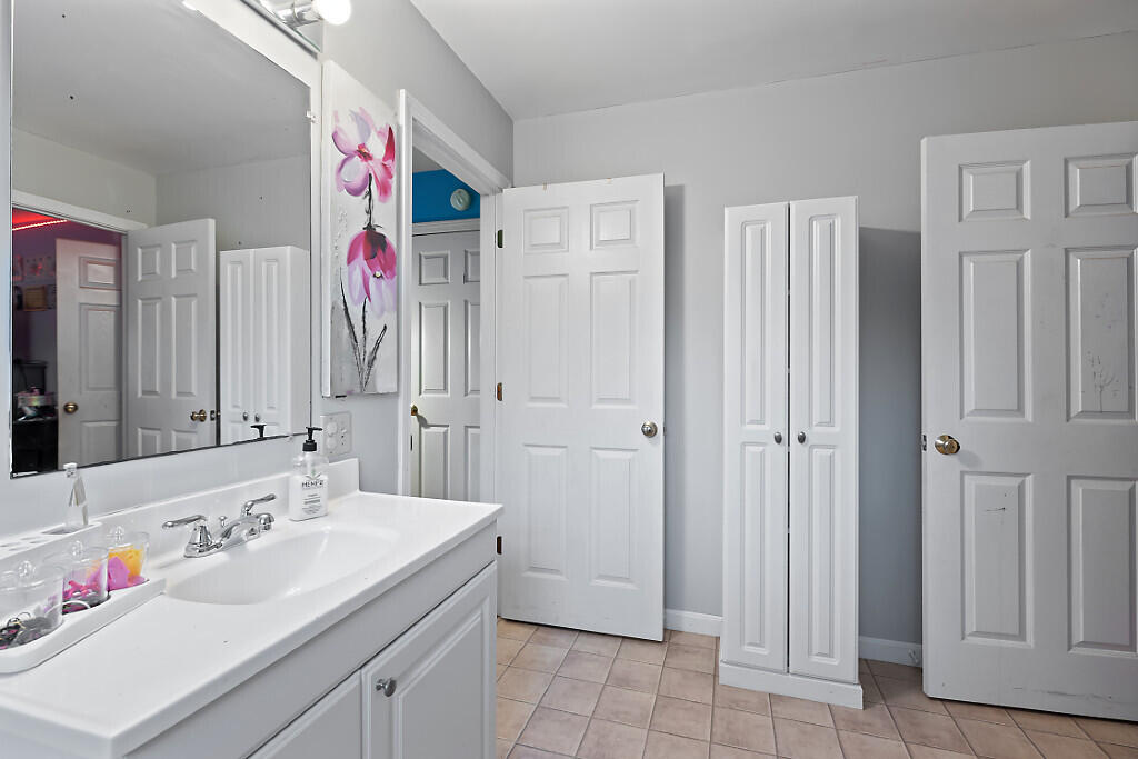 67 Sunflower Lane Sidney ME 04330