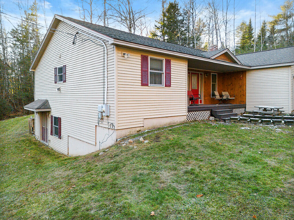 67 Sunflower Lane Sidney ME 04330