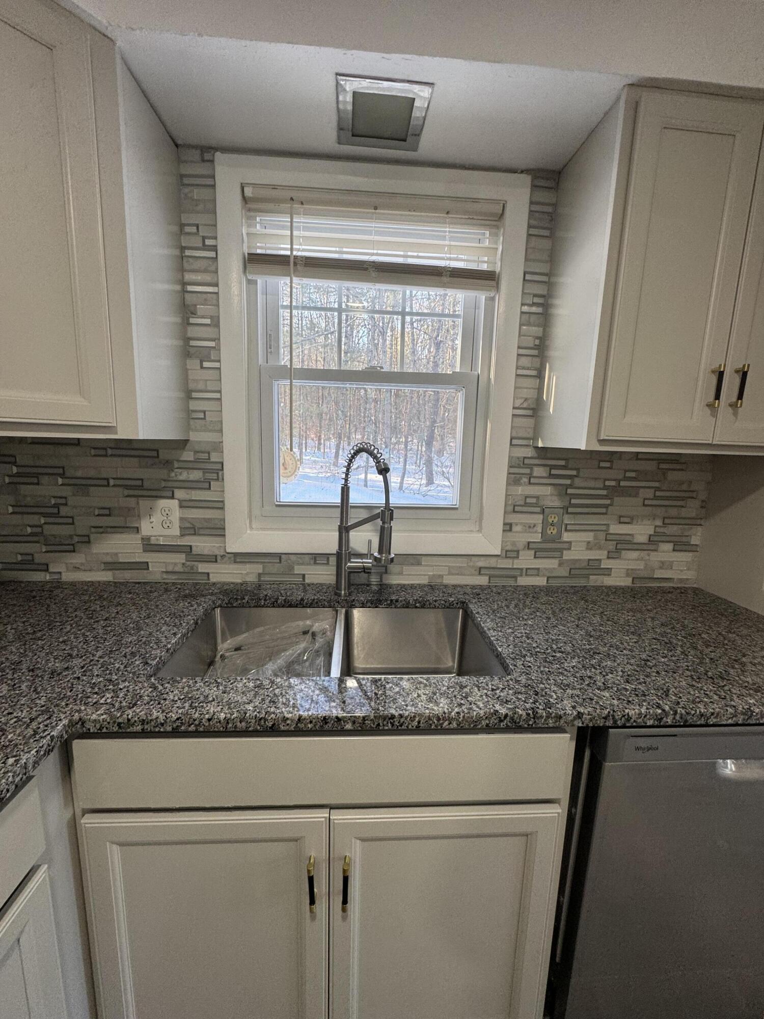 6 Castle Terrace Scarborough ME 04074