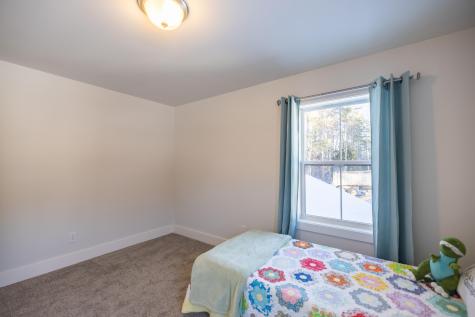 4 Stream Side Drive Lewiston ME 04240