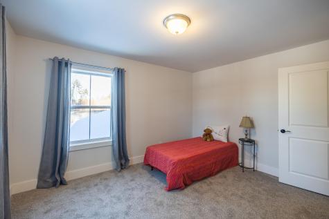 4 Stream Side Drive Lewiston ME 04240