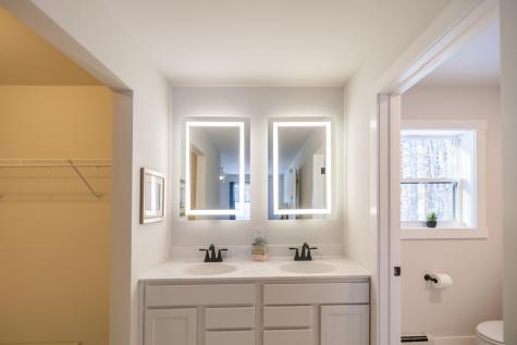 4 Stream Side Drive Lewiston ME 04240