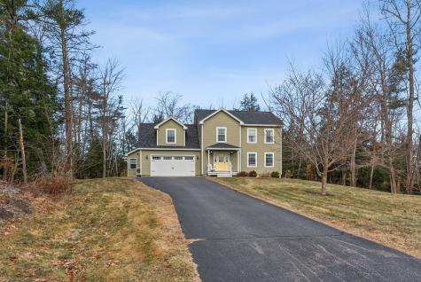 16 Berkshire Way Westbrook ME 04092