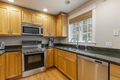 2 Knight Hill Road Falmouth ME 04105