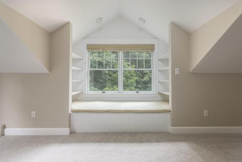 2 Knight Hill Road Falmouth ME 04105