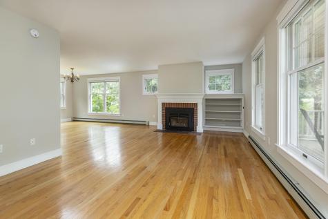 2 Knight Hill Road Falmouth ME 04105