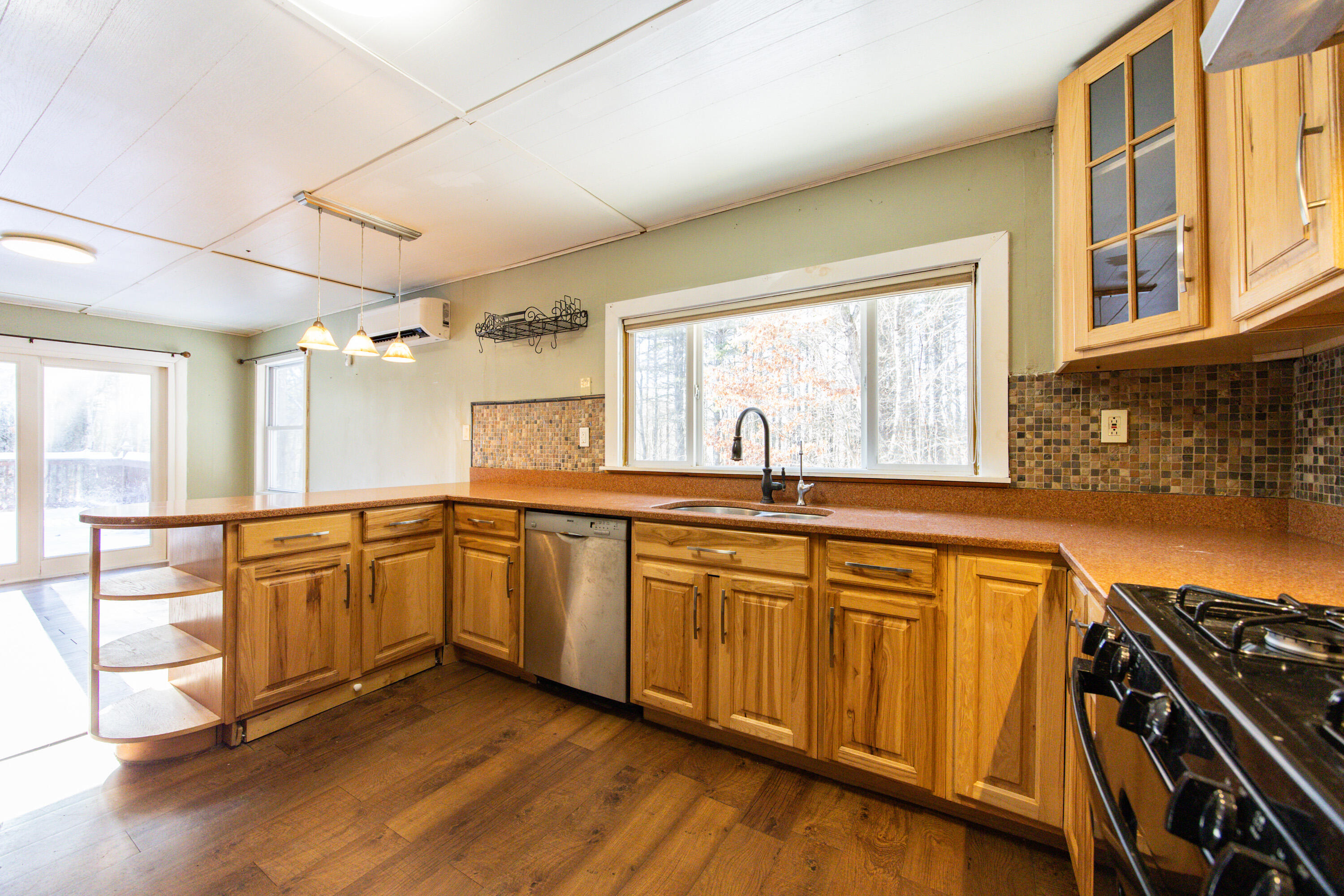 112 N Raymond Road Gray ME 04039