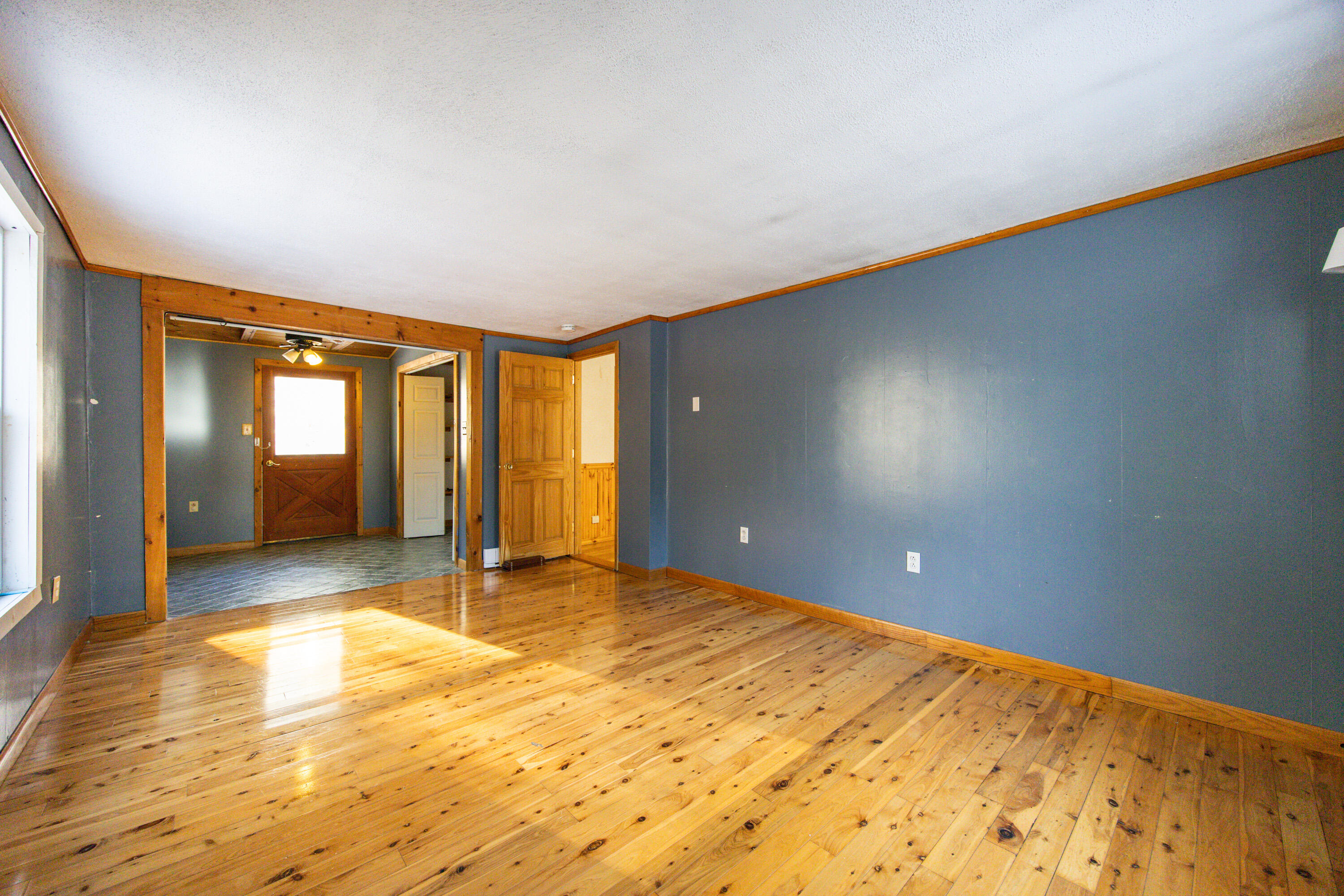 112 N Raymond Road Gray ME 04039