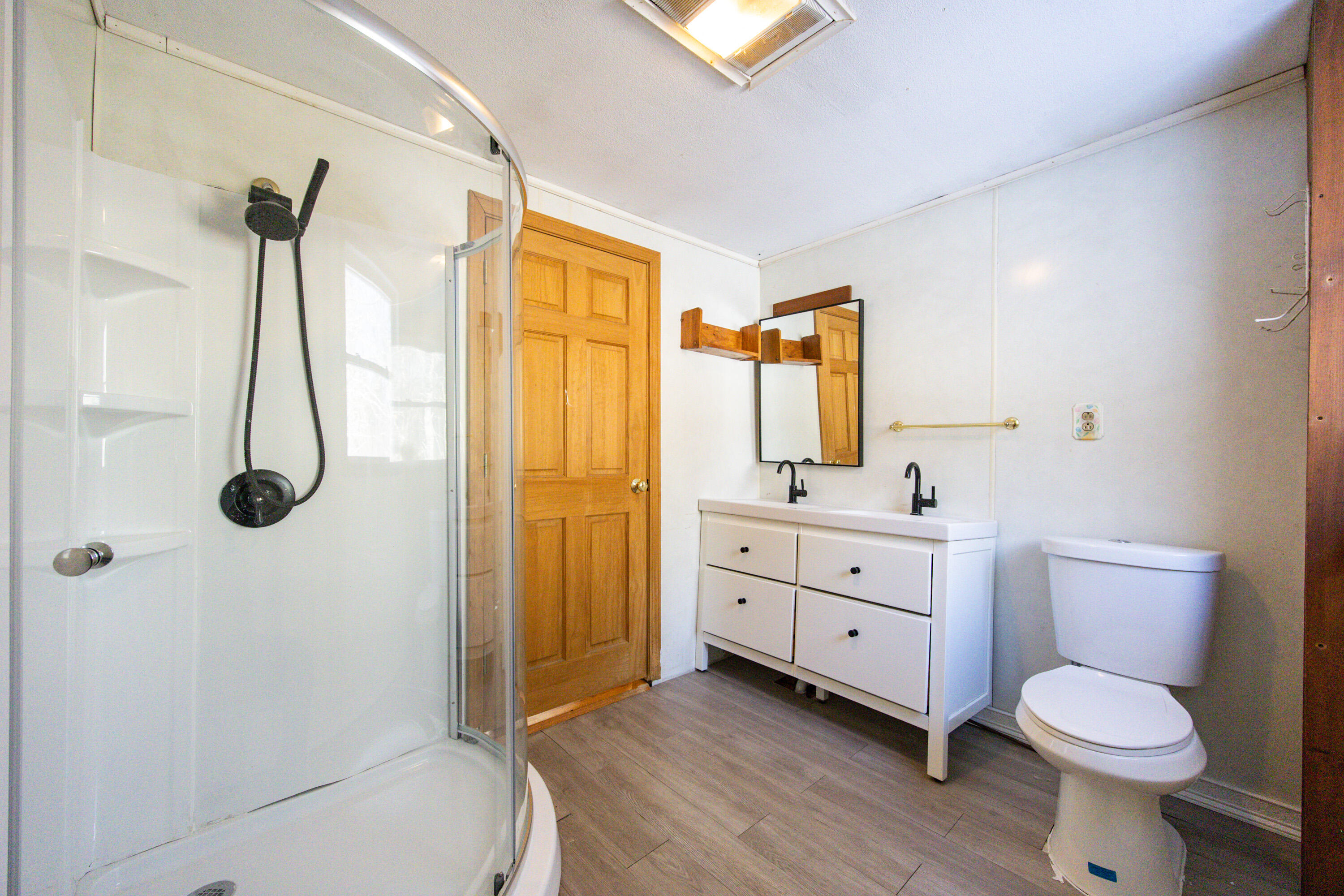 112 N Raymond Road Gray ME 04039