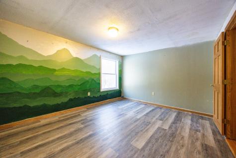 112 N Raymond Road Gray ME 04039