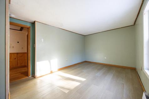 112 N Raymond Road Gray ME 04039