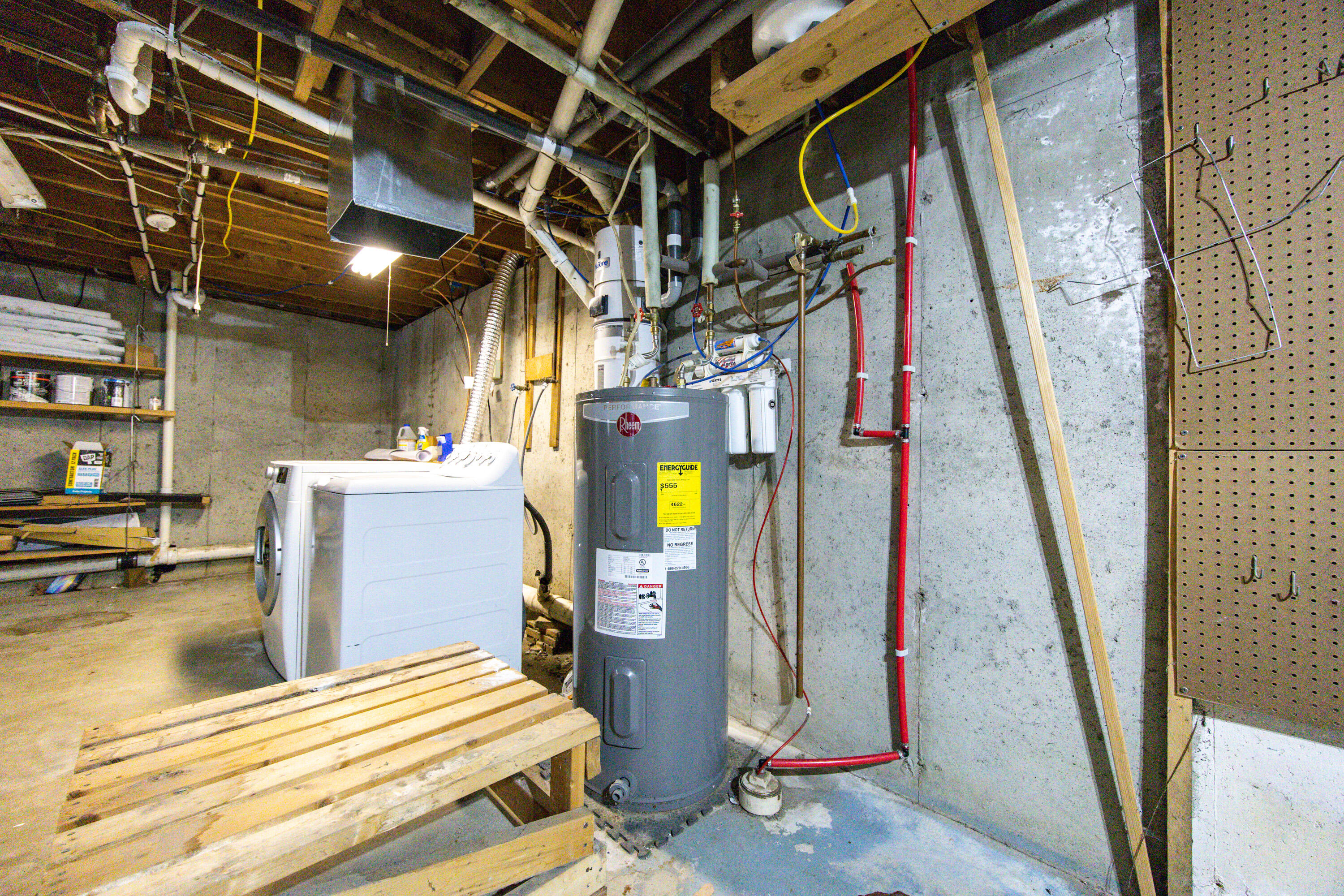 112 N Raymond Road Gray ME 04039