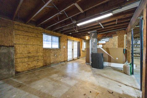 112 N Raymond Road Gray ME 04039