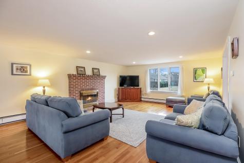 27 Surf Lane Kennebunk ME 04043