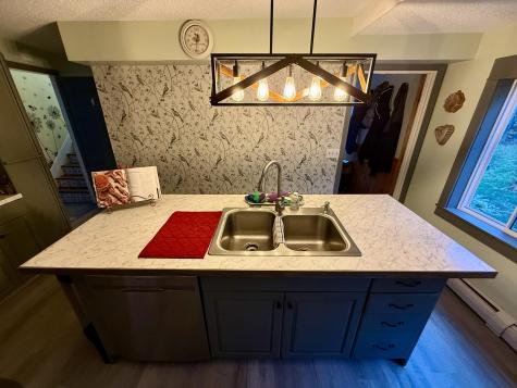 7 Old Lewiston Road Monmouth ME 04265