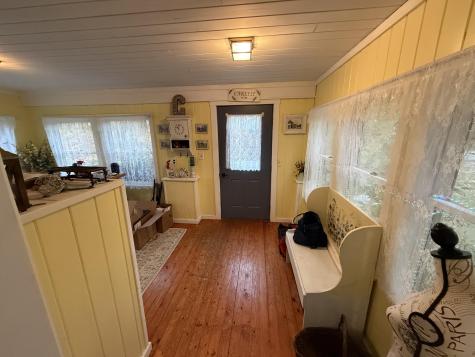 7 Old Lewiston Road Monmouth ME 04265