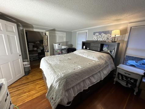 7 Old Lewiston Road Monmouth ME 04265