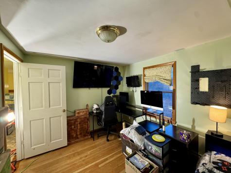 7 Old Lewiston Road Monmouth ME 04265