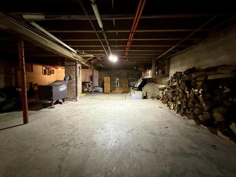 7 Old Lewiston Road Monmouth ME 04265