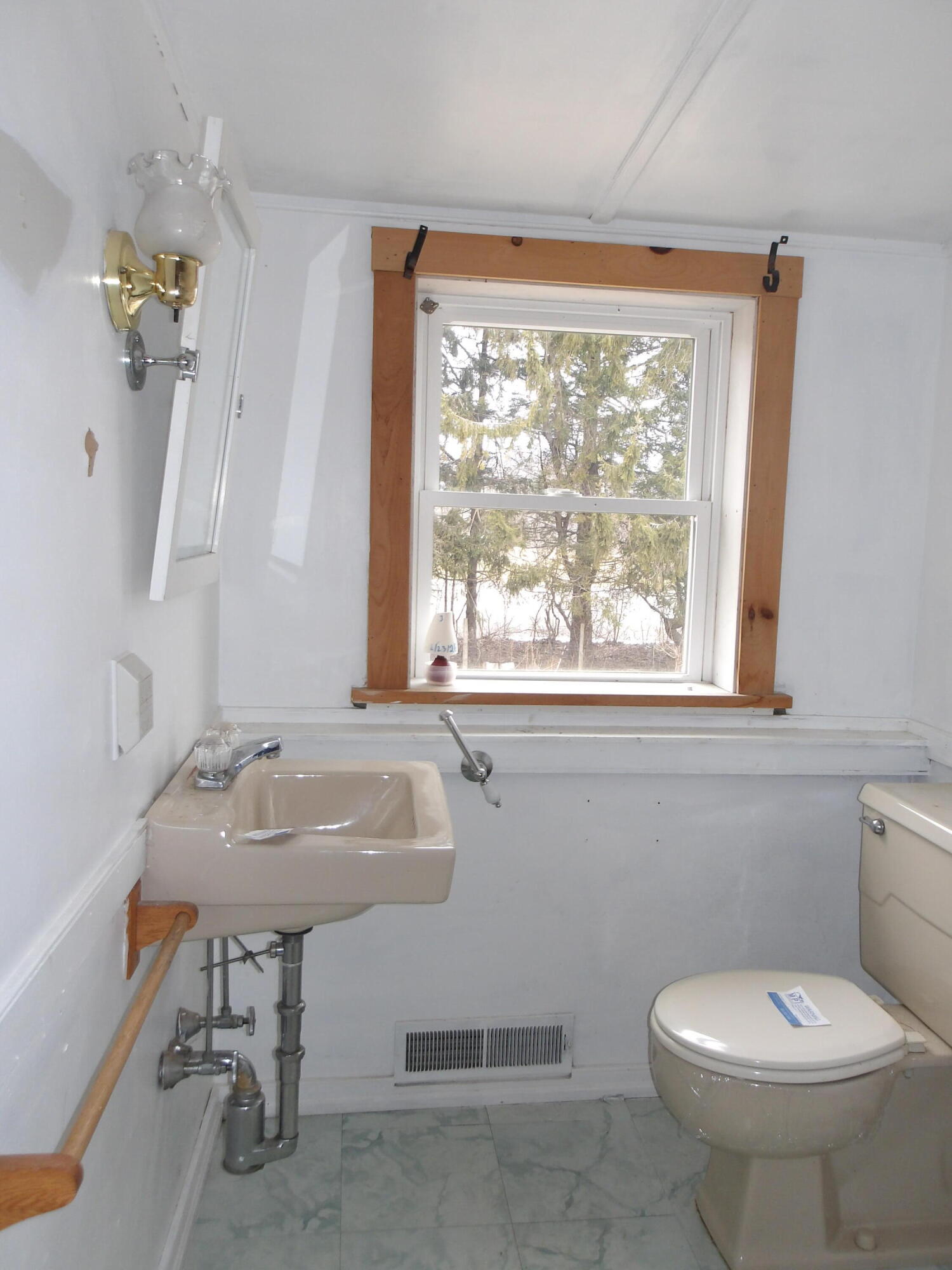 616 Old County Road Rockland ME 04841