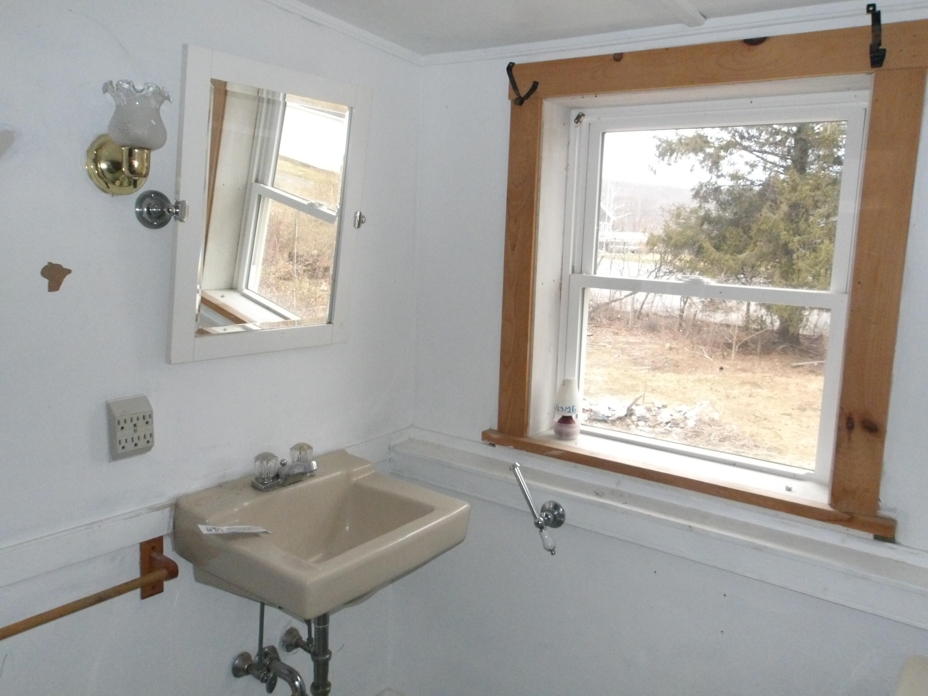 616 Old County Road Rockland ME 04841
