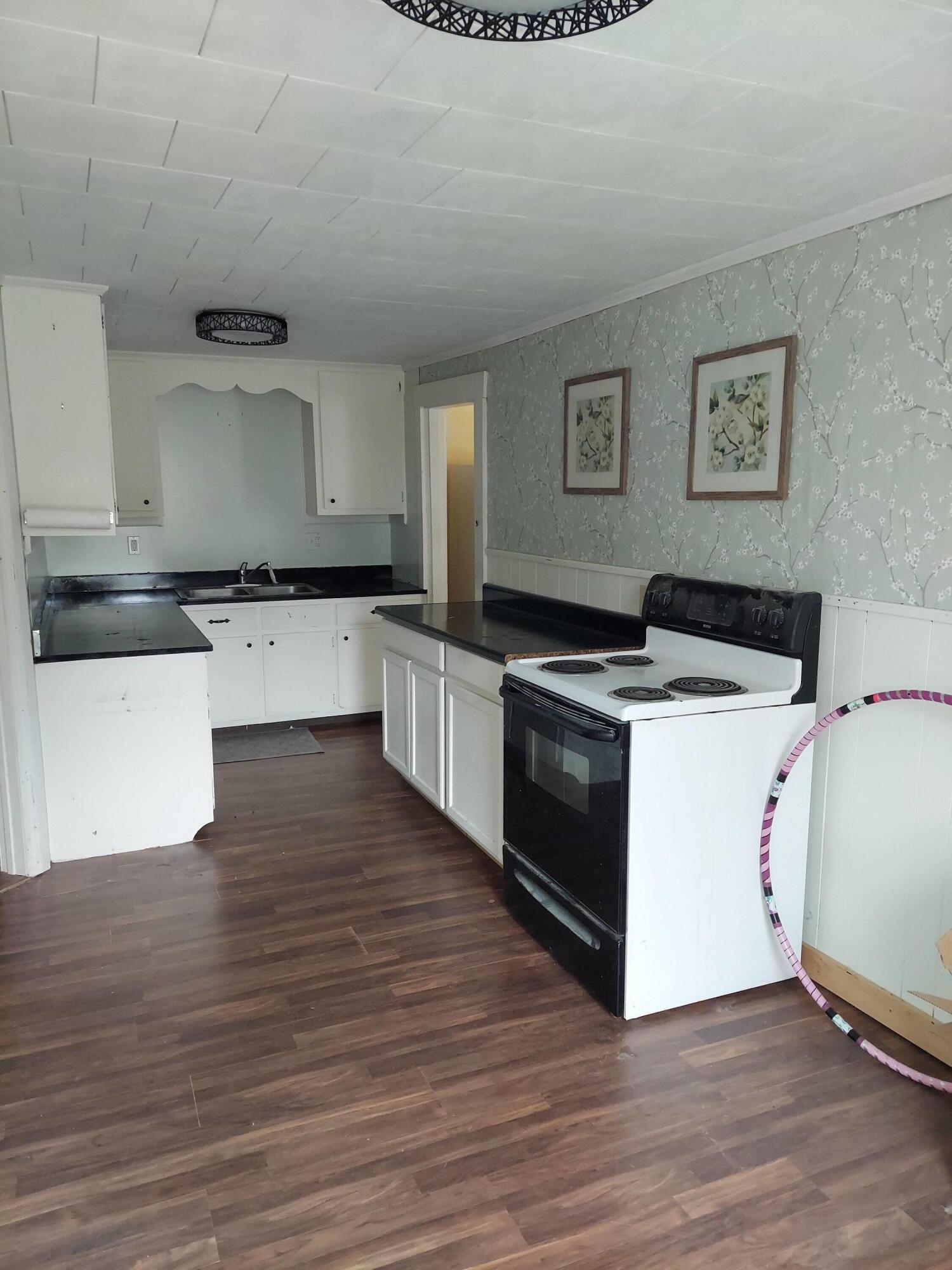 46 Head Of The Tide Road Belfast, ME