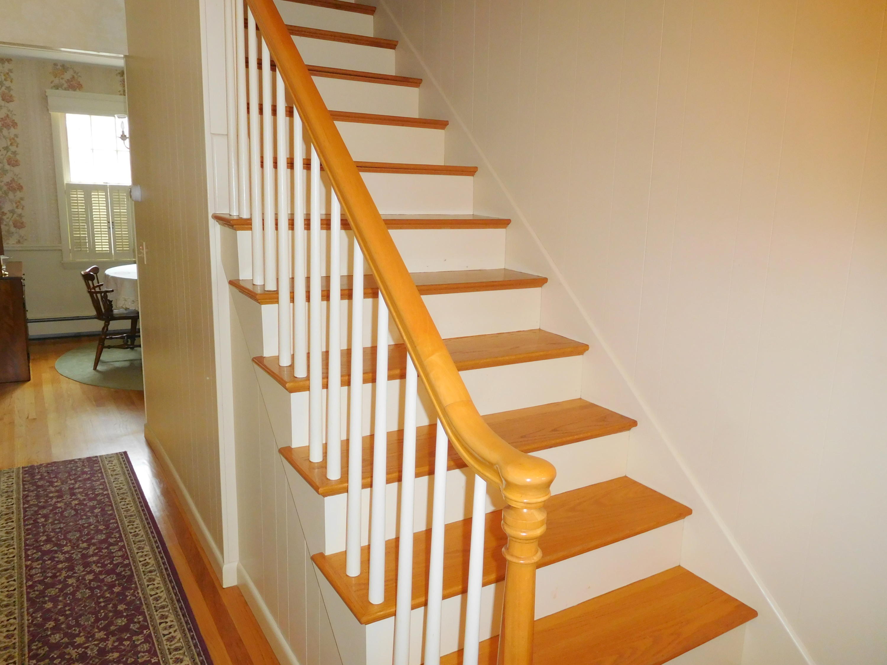 10 Hillside Avenue Auburn ME 04210