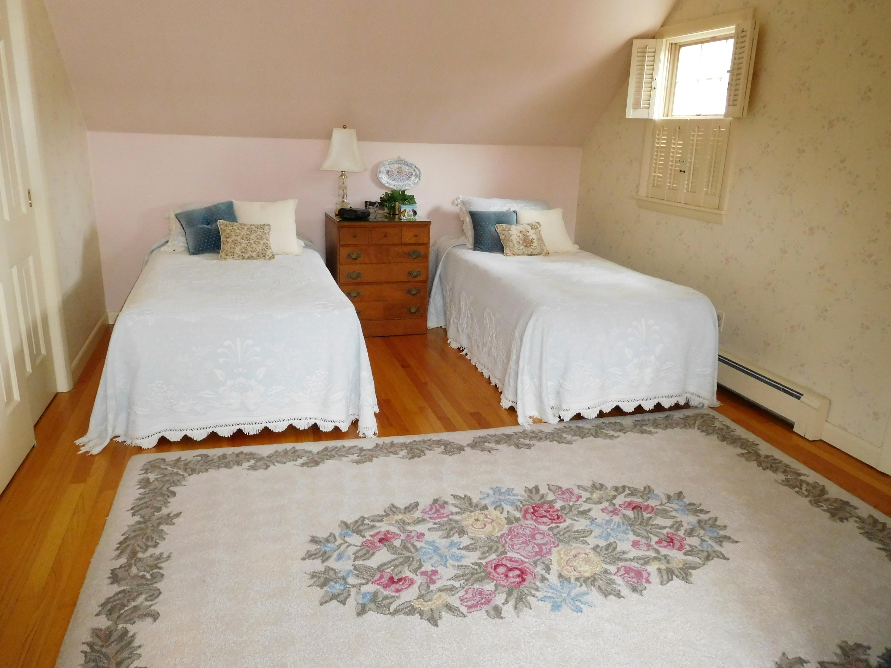 10 Hillside Avenue Auburn ME 04210