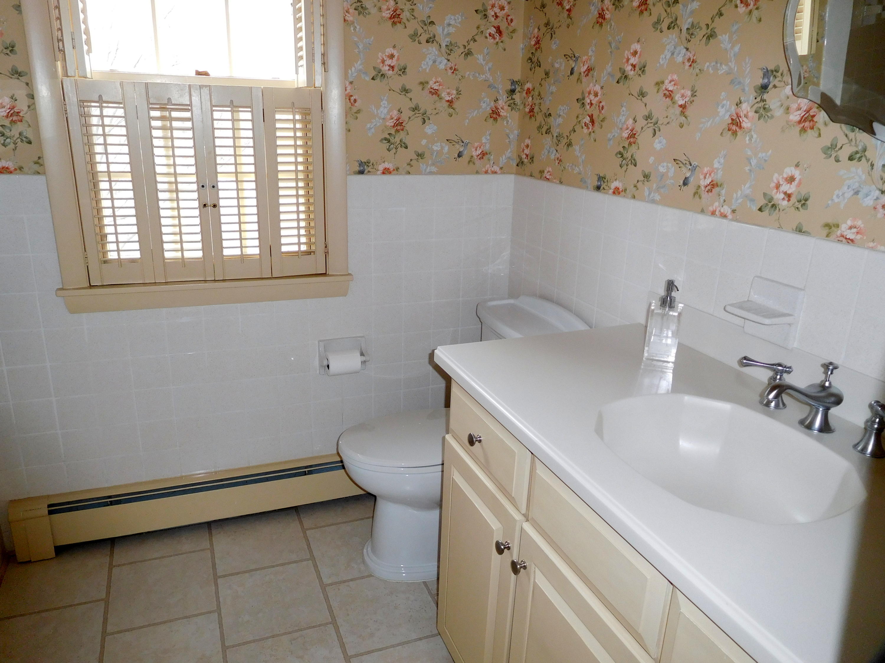 10 Hillside Avenue Auburn ME 04210